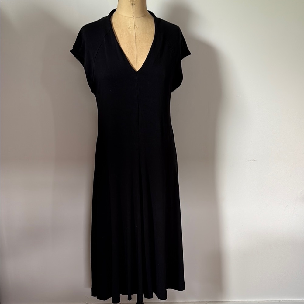 Lord & Taylor Dress Midi Elegant Black V-Neck Knit 6-8 - Picture 4 of 9